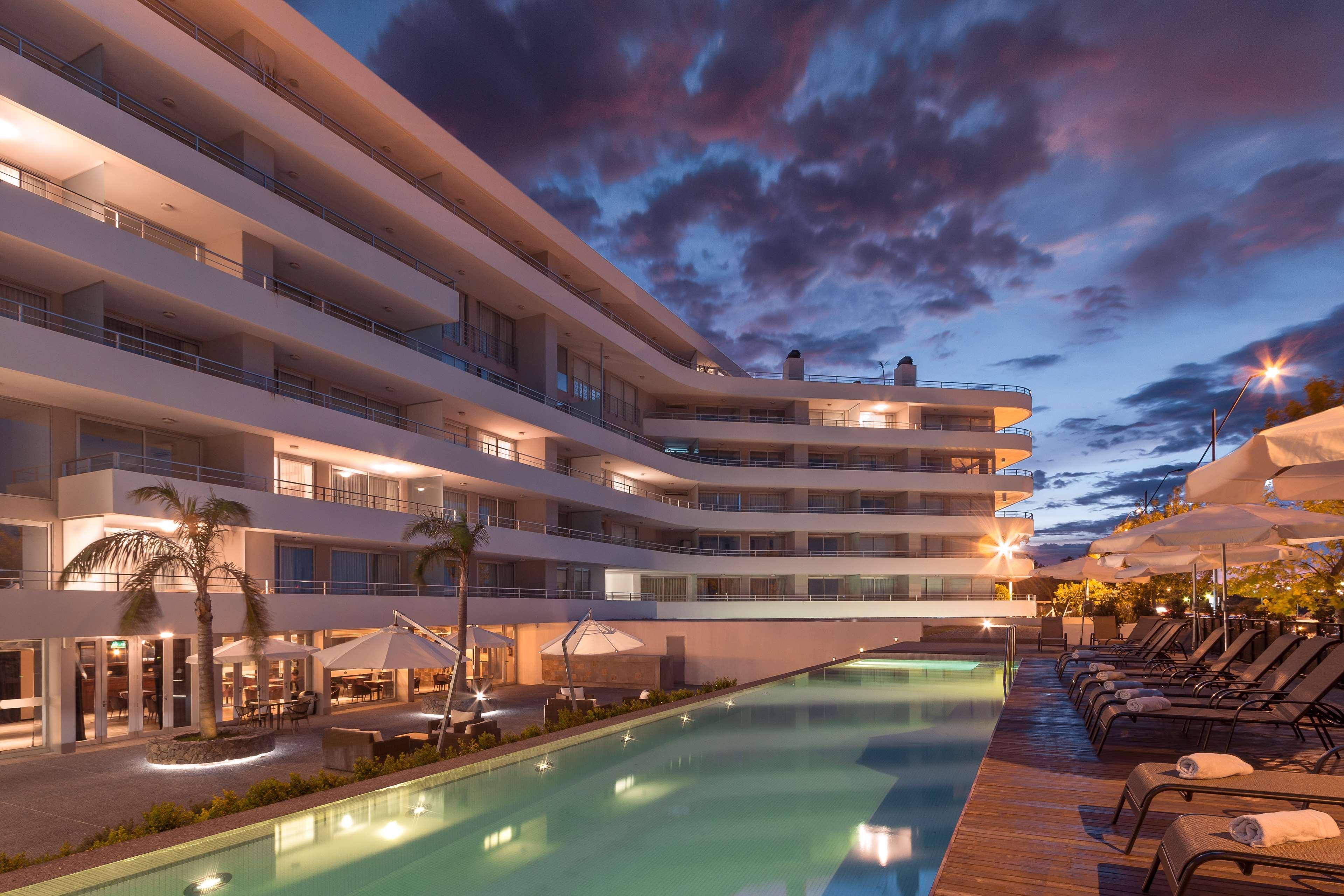 Dazzler By Wyndham Colonia Hotel โกโลเนีย เดล ซากราเมนโต ภายนอก รูปภาพ