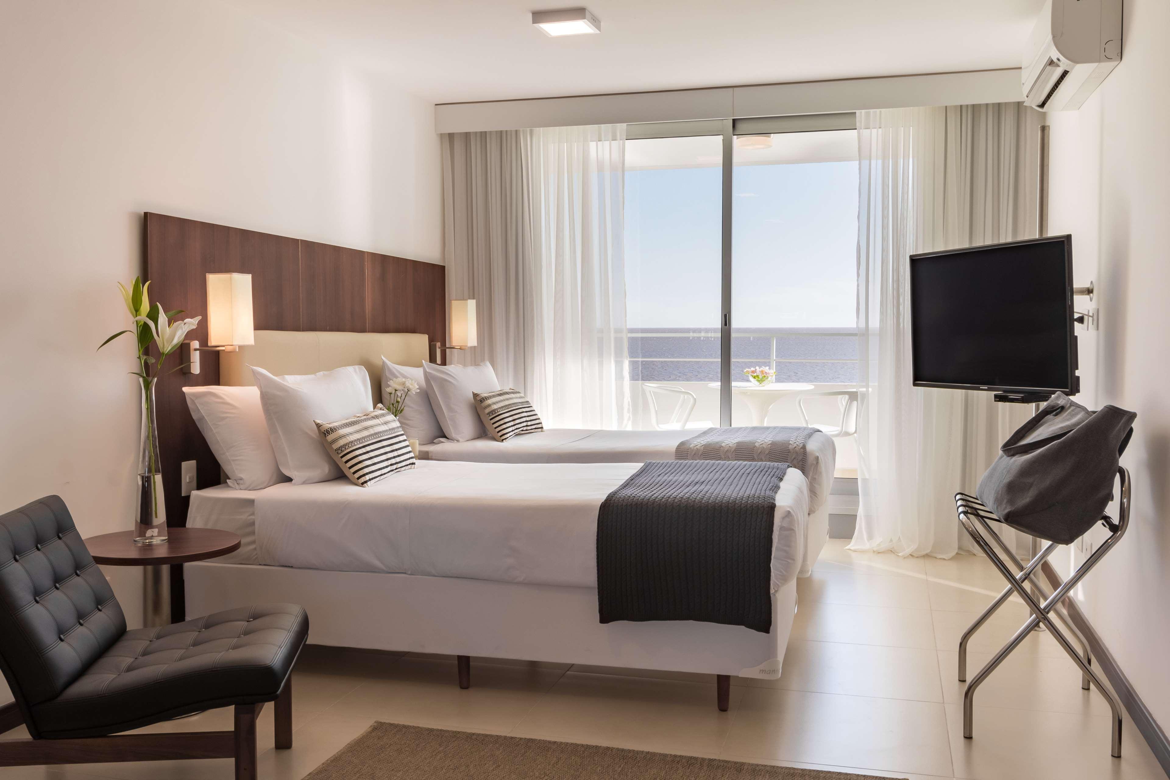 Dazzler By Wyndham Colonia Hotel โกโลเนีย เดล ซากราเมนโต ภายนอก รูปภาพ